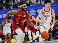 IM电竞游戏-欧塞纳外援突破关键时刻，助球队战胜对手的简单介绍