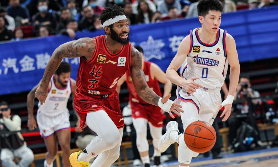 欧塞纳外援突破关键时刻，助球队战胜对手的简单介绍