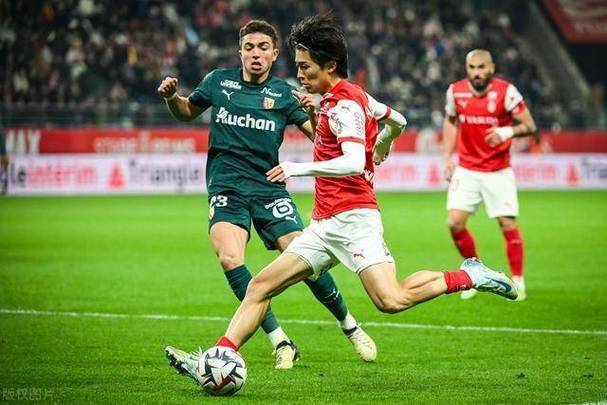 兰斯连续三场不胜，需调整战术应对下轮比赛