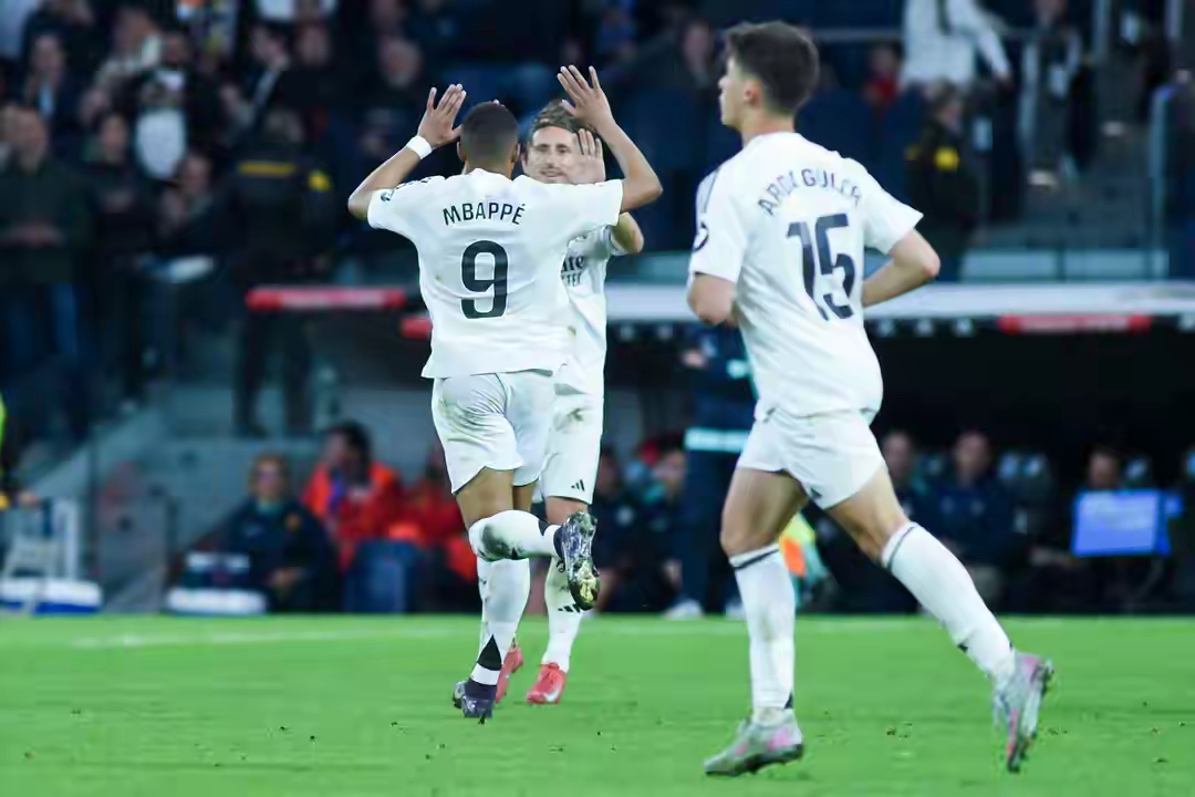 莱加内斯客场逼平比利亚雷亚尔，表现抢眼