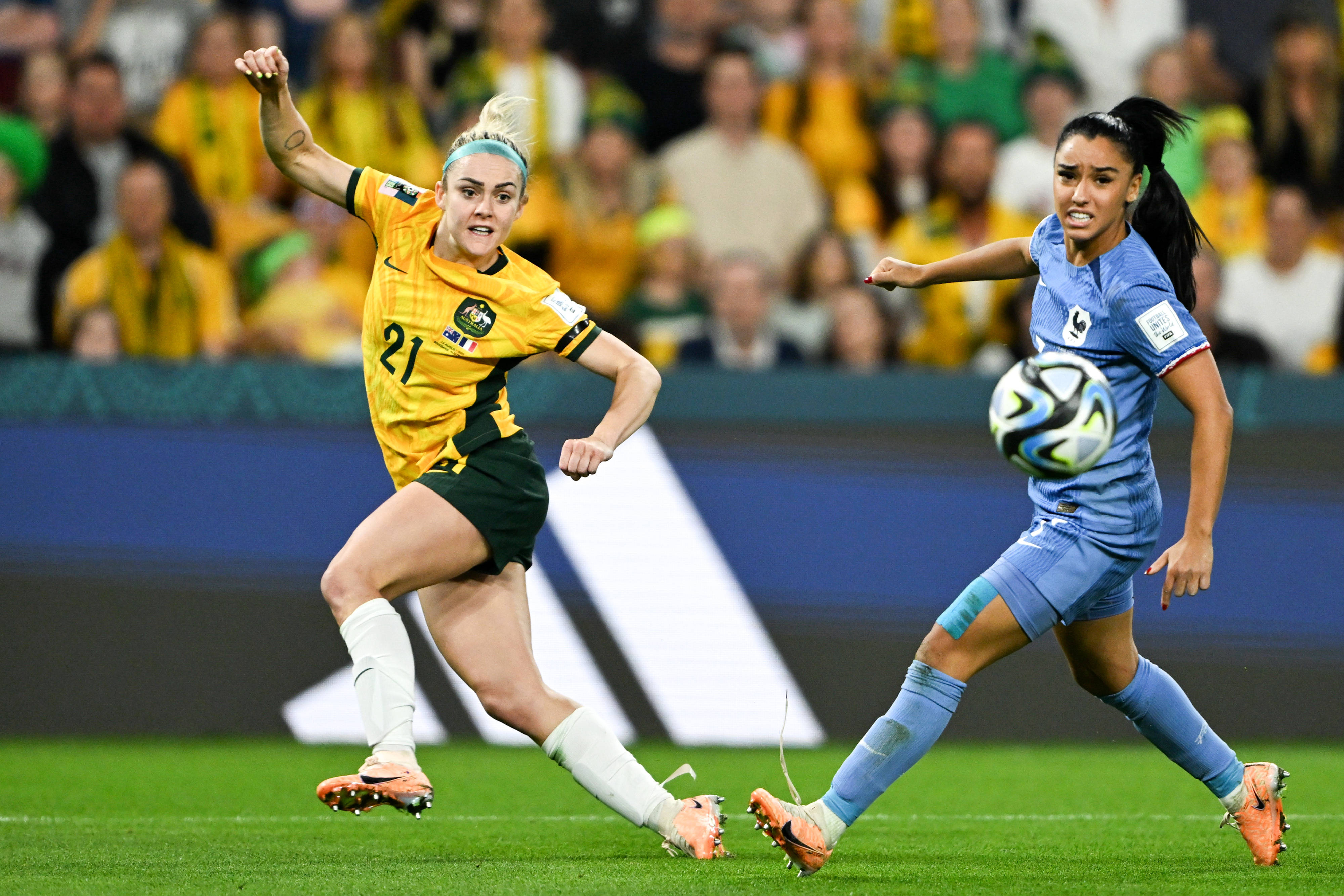 奥地利女足飒爽英姿令人赞叹！