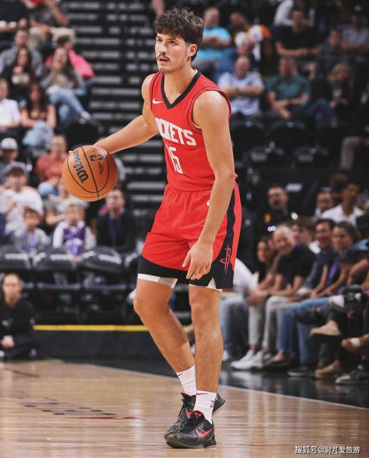 包含巴马哈参加全明星赛，风采独具的词条