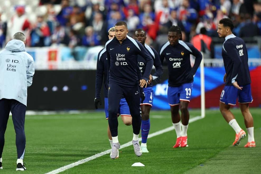 皇家马德里球迷期待欧国联胜利,球队备战状态良好的简单介绍 皇家马德里球迷期待欧国联胜利,球队备战状态良好的简单介绍