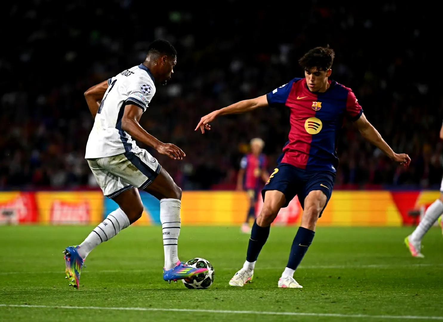 包含AC米兰力克马赛,马丁内利带队取胜的词条 包含AC米兰力克马赛,马丁内利带队取胜的词条