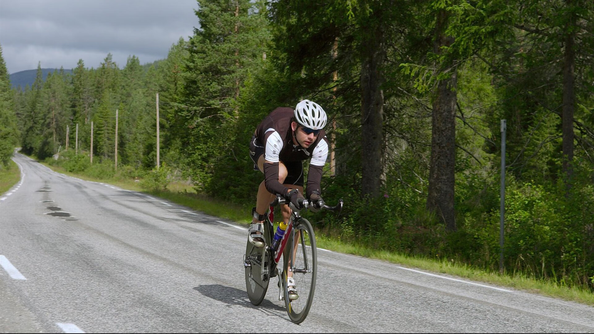 当丹麦收割尼斯,巴尔韦德如何用维京战术在英超争冠中接管比赛