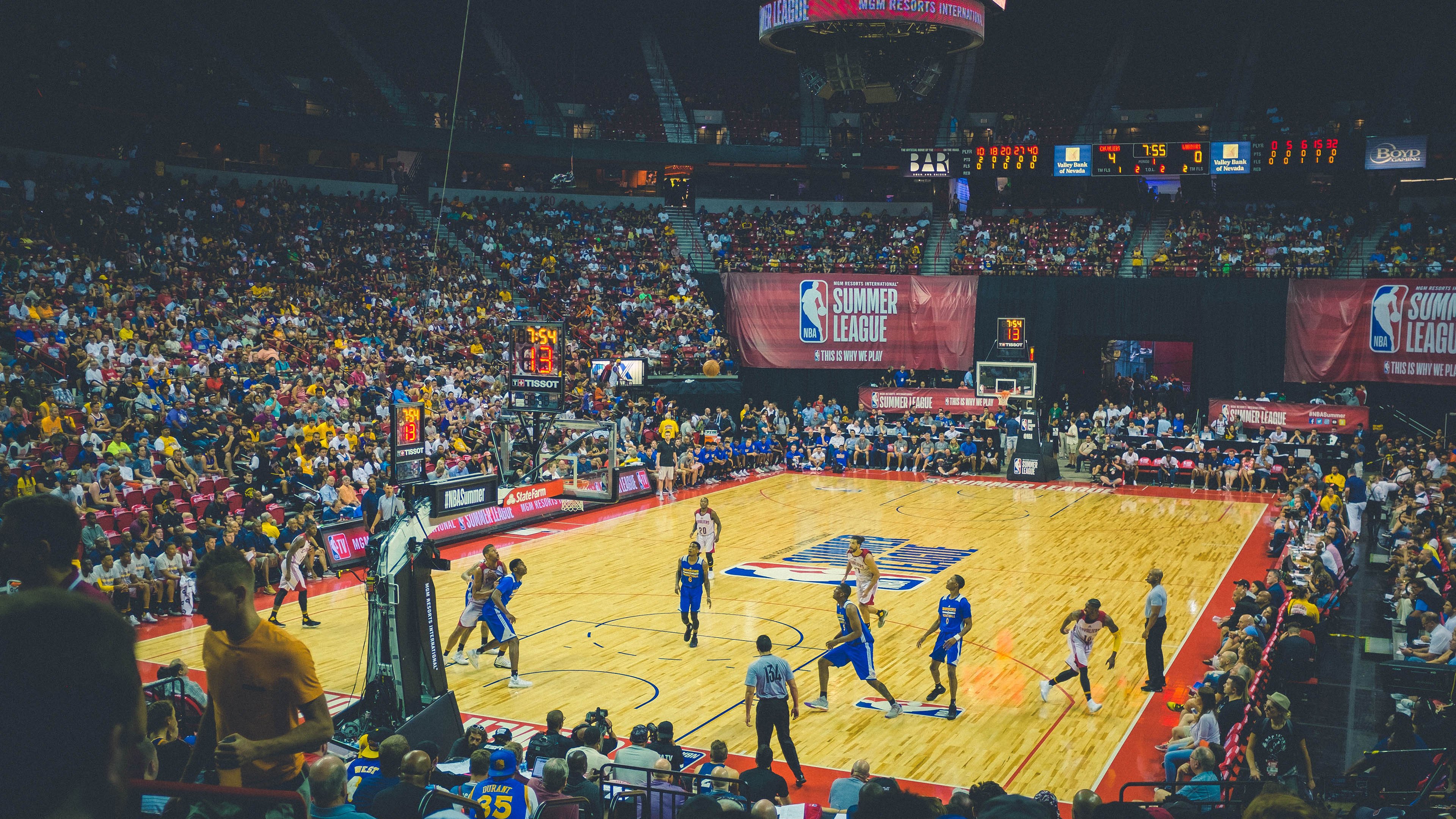 从奥斯梅恩爆发到中国正面击溃摩纳哥，体育竞技中的唯一性启示